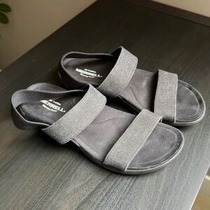Merrell Black Slip-On Women's Sandals with Dual Straps